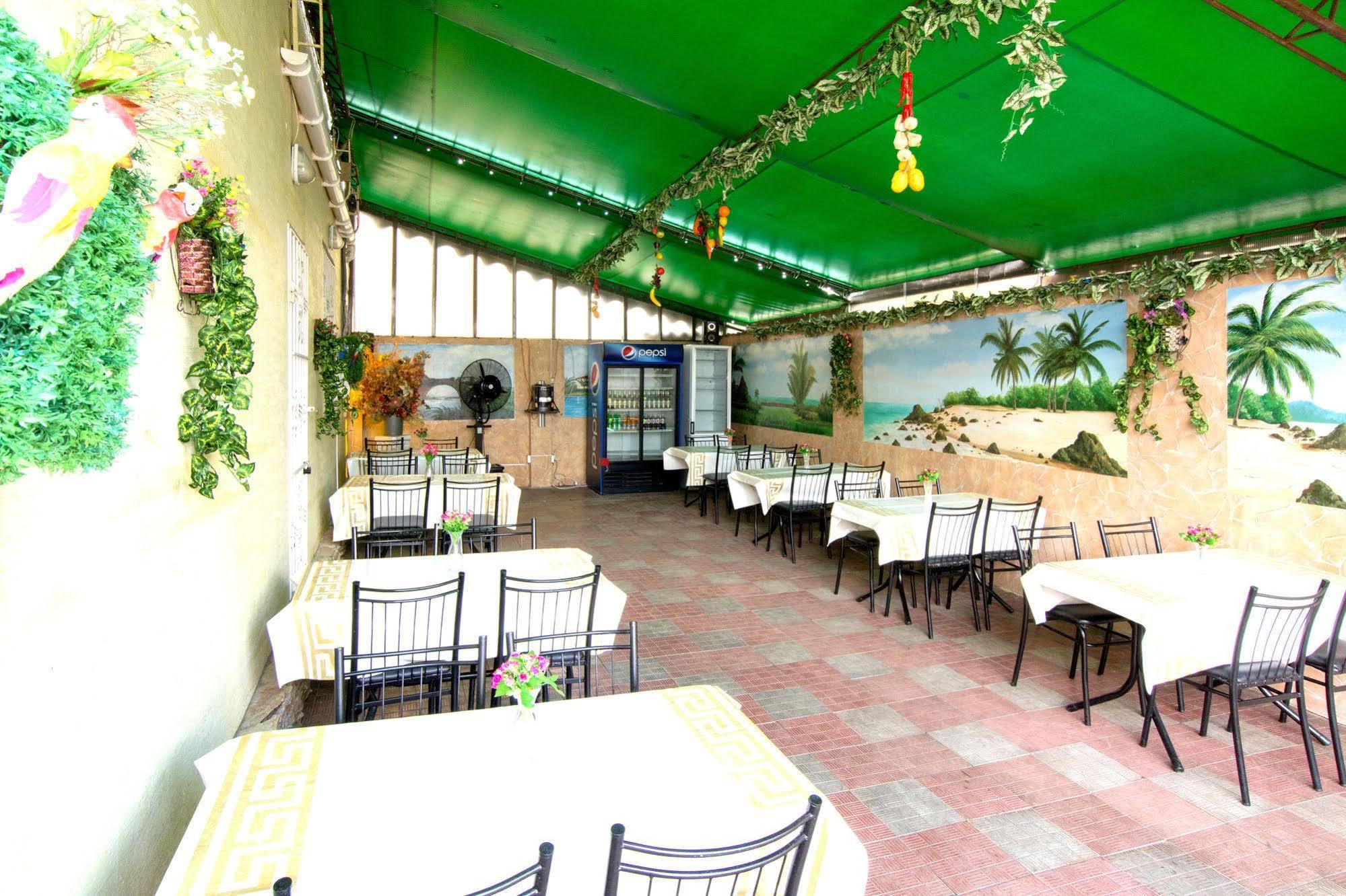 Adam & Eva Hotel Zatoka Ngoại thất bức ảnh
